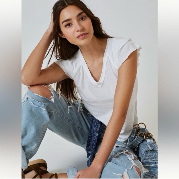 Maeve Anthropologie flutter sleeve tee - Picture 1 of 6